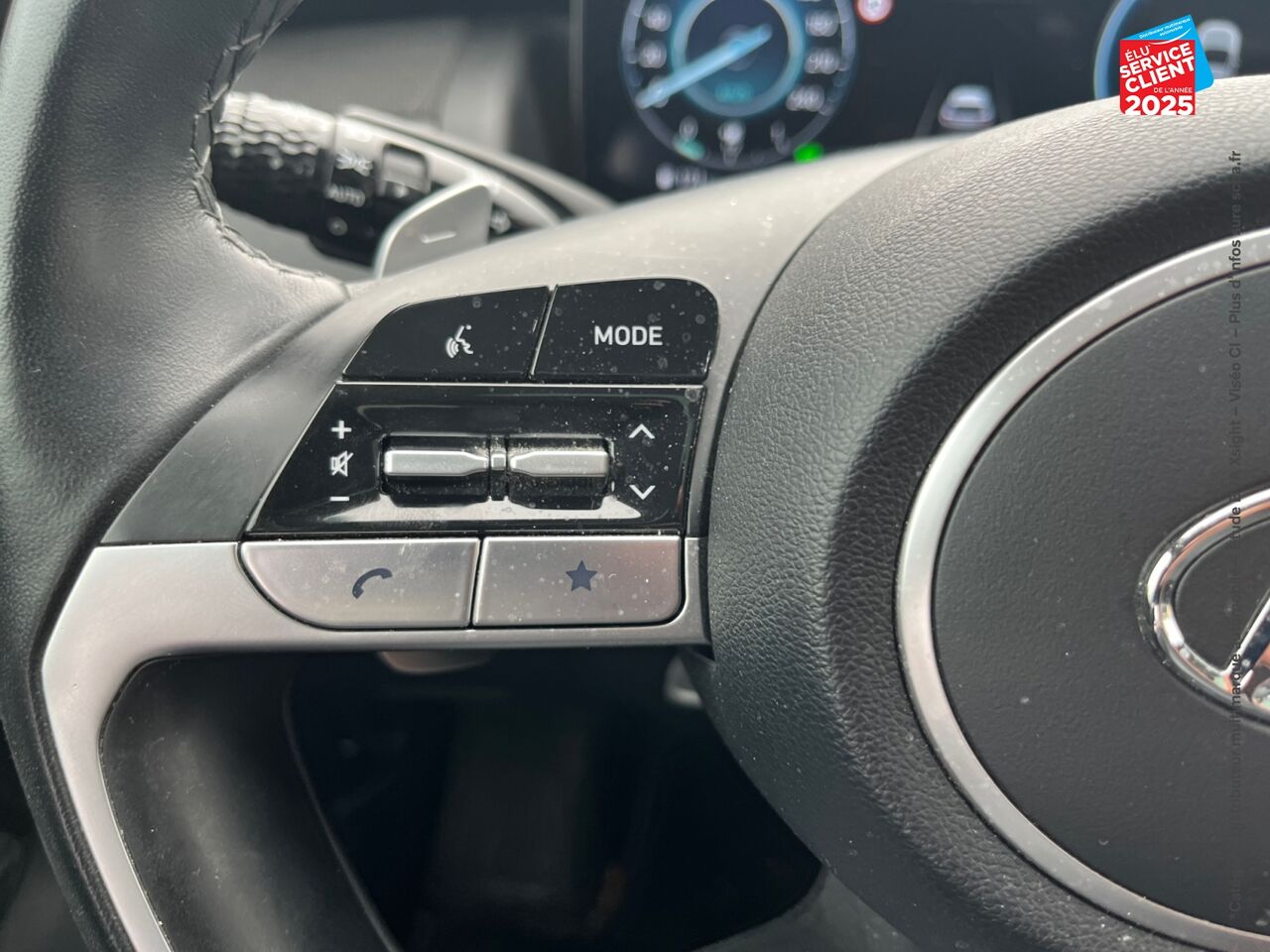 Véhicule d'occasion HYUNDAI TUCSON 1.6 T-GDI 230CH HYBRID EXECUTIVE BVA6 SIEGES CHAUF/VENTIL/CUIR VOLANT CHAUF GPS chez Hyundai Reims