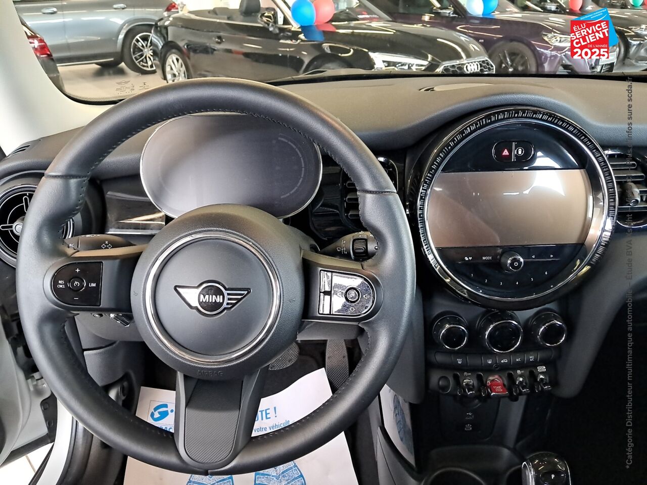 Véhicule d'occasion MINI MINI COOPER 136CH EDITION CAMDEN BVA7 chez Opel Verdun
