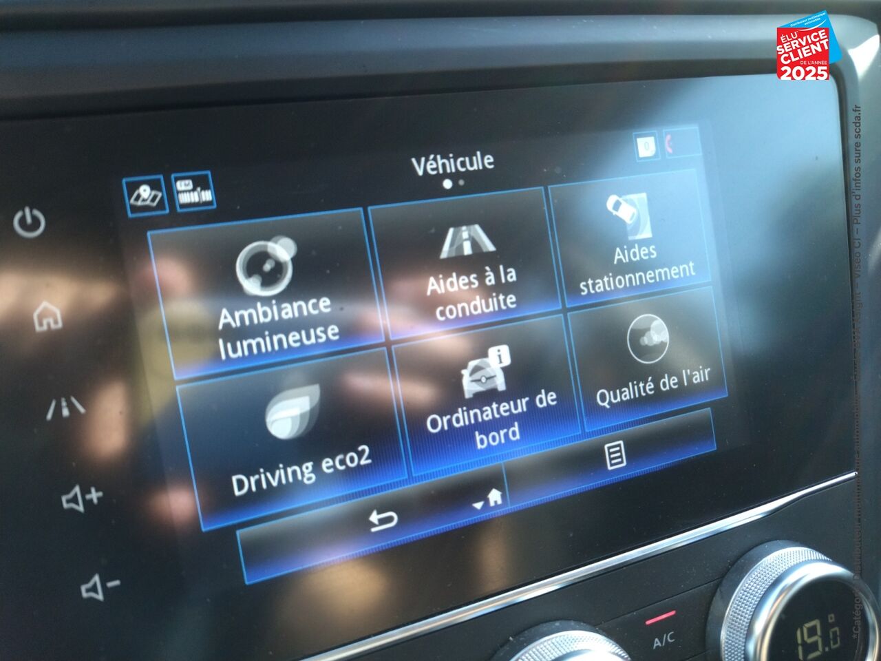 Véhicule d'occasion RENAULT KADJAR 1.3 TCE 140CH FAP INTENS - 21 chez Nissan Belfort