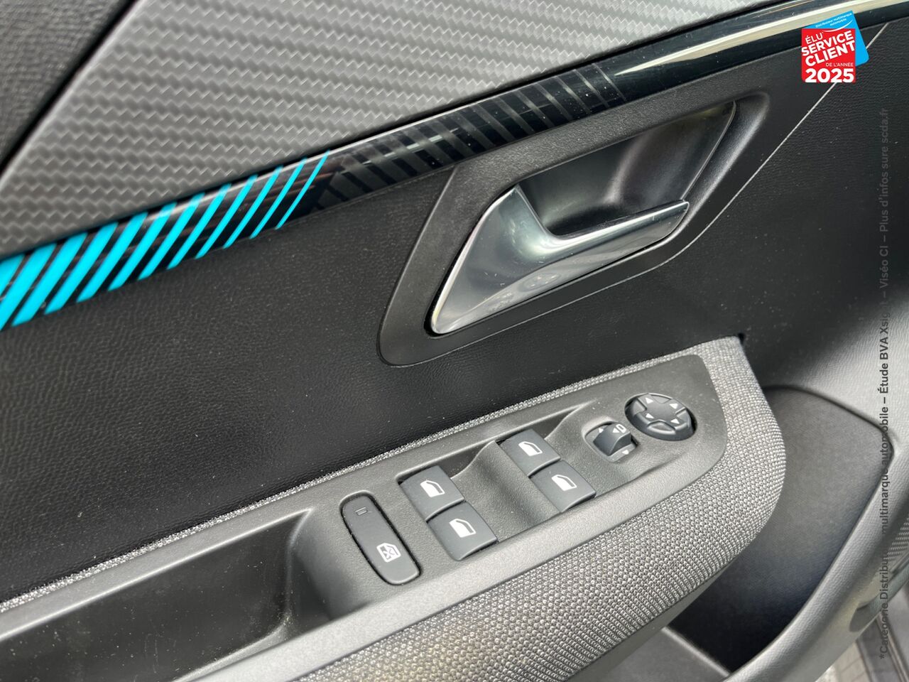 Véhicule d'occasion PEUGEOT 208 1.2 PURETECH 100CH S/S STYLE EAT8 GPS RADAR AR CARPLAY chez Toyota Sarreguemines