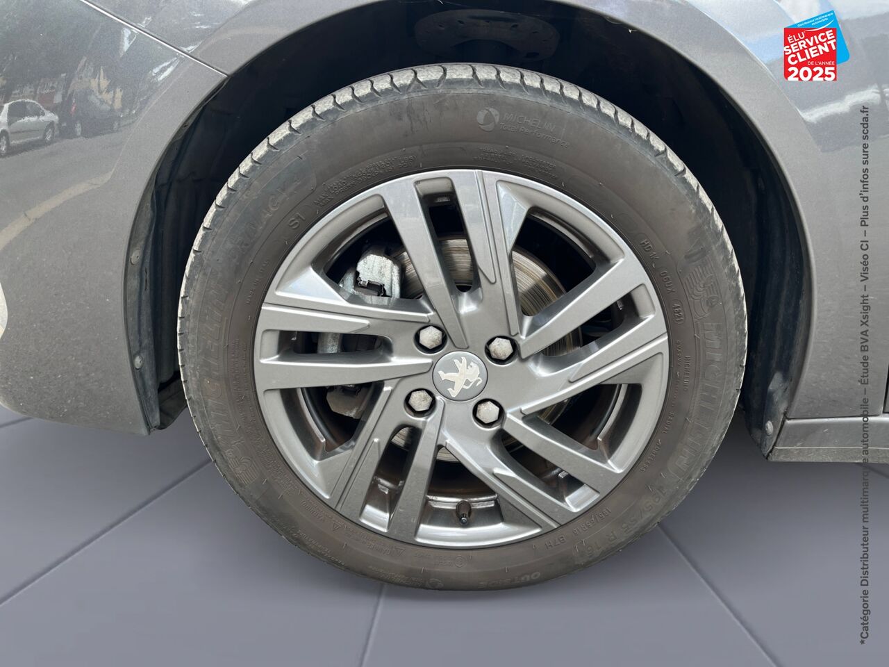 Véhicule d'occasion PEUGEOT 208 1.2 PURETECH 100CH S/S STYLE EAT8 GPS RADAR AR CARPLAY chez Toyota Sarreguemines