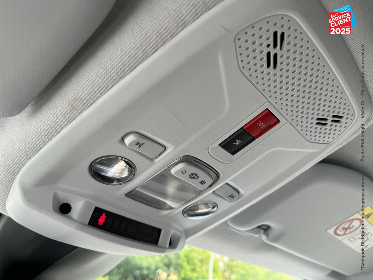 Véhicule d'occasion PEUGEOT 208 1.2 PURETECH 100CH S/S STYLE EAT8 GPS RADAR AR CARPLAY chez Toyota Sarreguemines