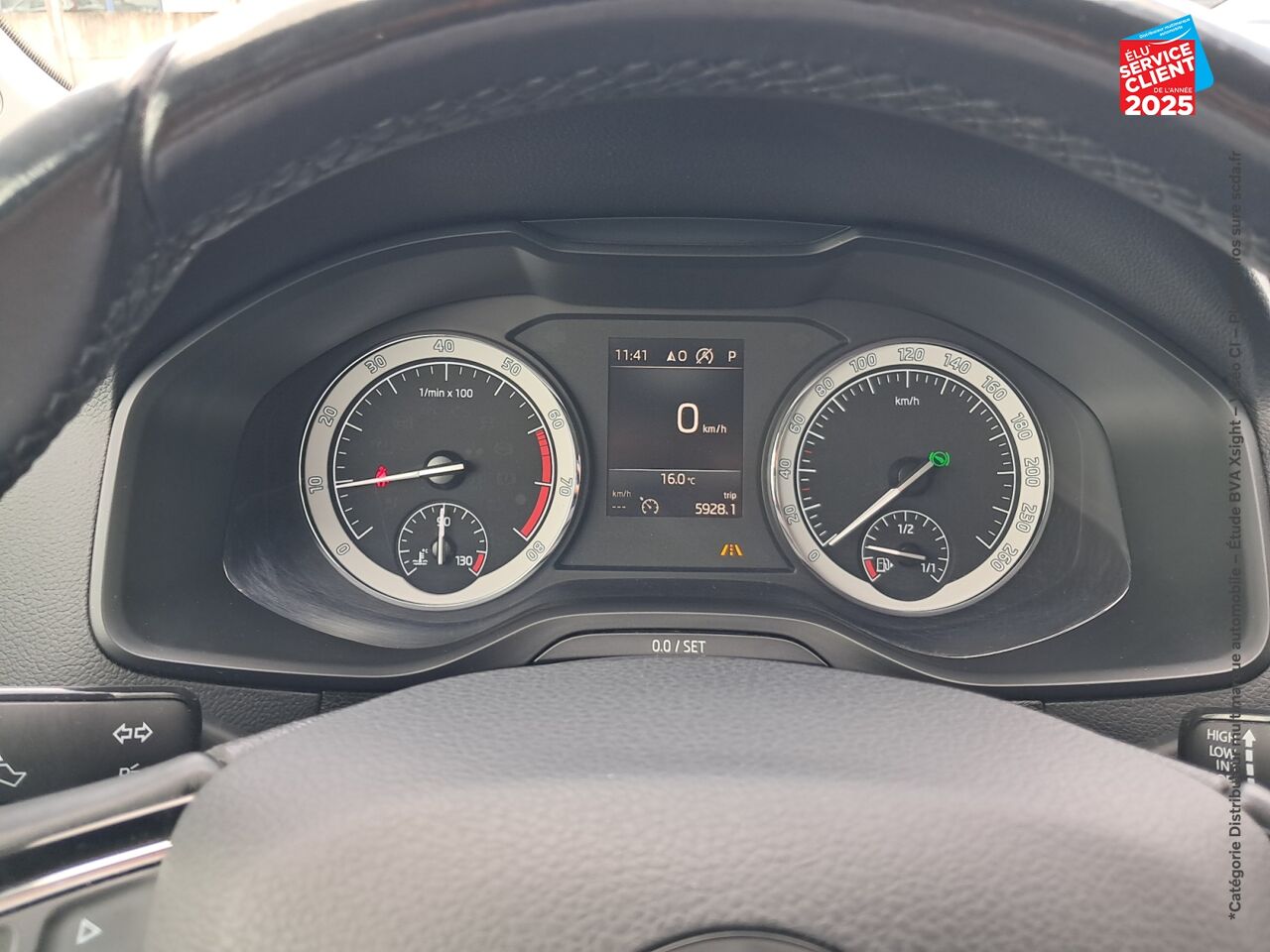 Véhicule d'occasion SKODA KAROQ 1.5 TSI ACT 150CH BUSINESS DSG chez Renault Colmar