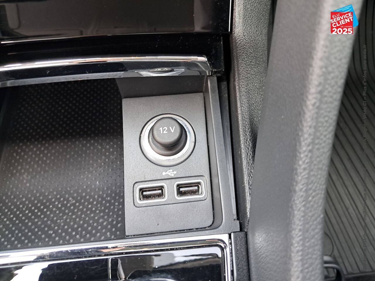Véhicule d'occasion SKODA KAROQ 1.5 TSI ACT 150CH BUSINESS DSG chez Renault Colmar