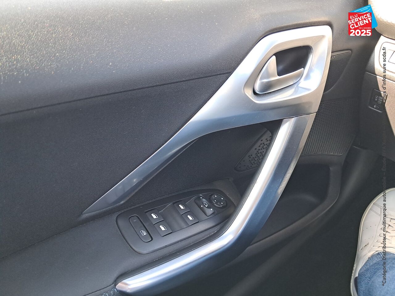 Véhicule d'occasion PEUGEOT 2008 1.2 PURETECH 110CH E6.C CROSSWAY SS EAT6 chez Opel Bar le Duc
