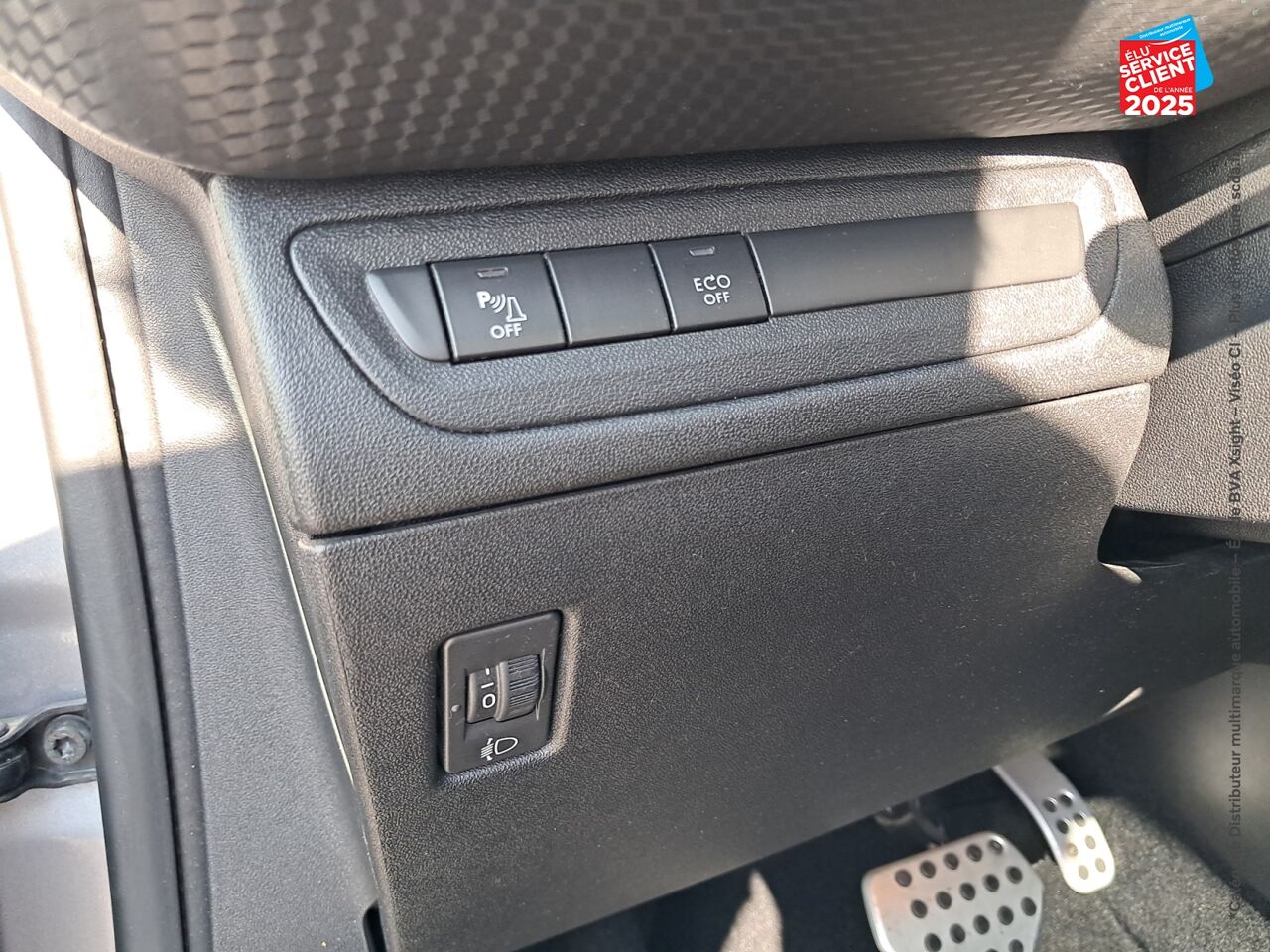 Véhicule d'occasion PEUGEOT 2008 1.2 PURETECH 110CH E6.C CROSSWAY SS EAT6 chez Opel Bar le Duc