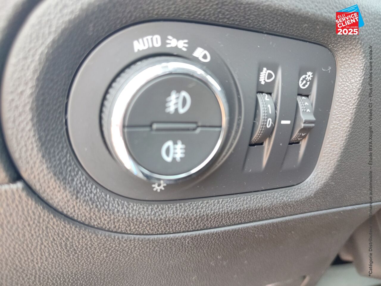 Véhicule d'occasion OPEL GRANDLAND X 1.2 TURBO 130CH DESIGN LINE GPS CAMERA chez Toyota Saint Dizier