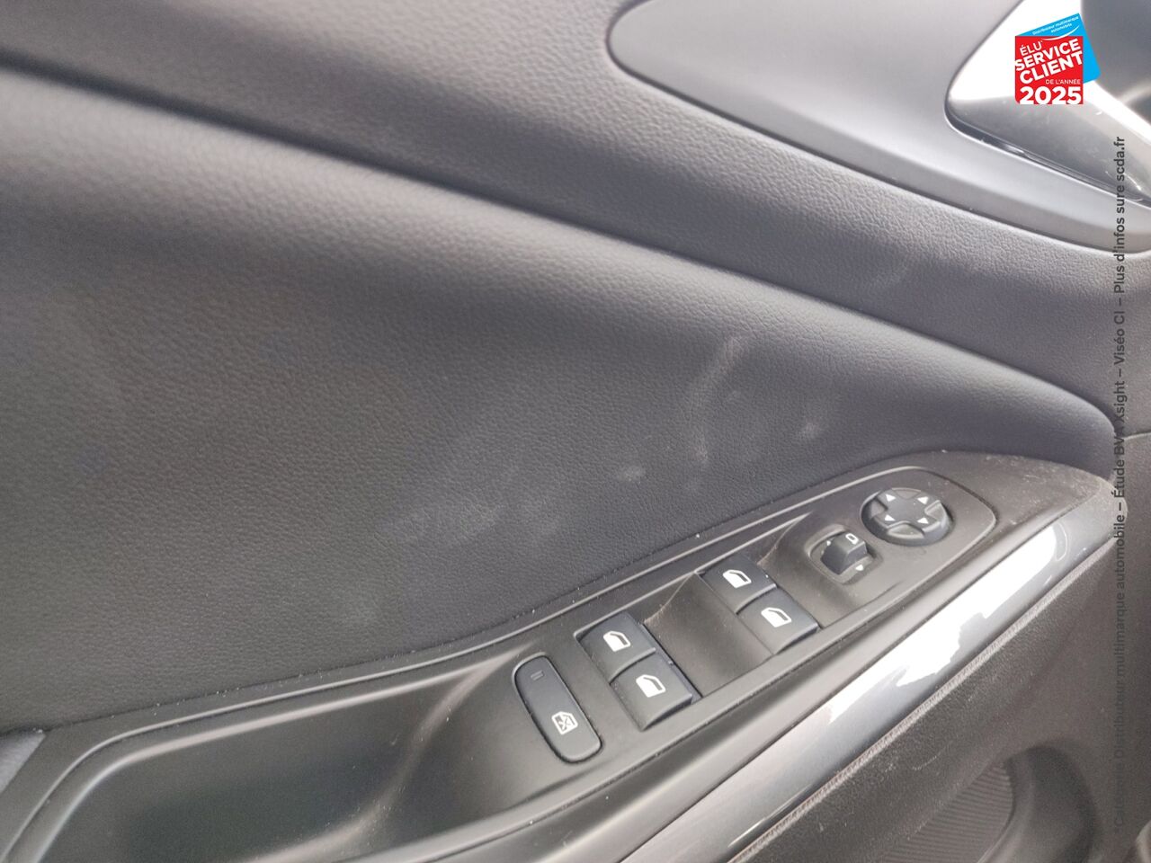 Véhicule d'occasion OPEL GRANDLAND X 1.2 TURBO 130CH DESIGN LINE GPS CAMERA chez Toyota Saint Dizier