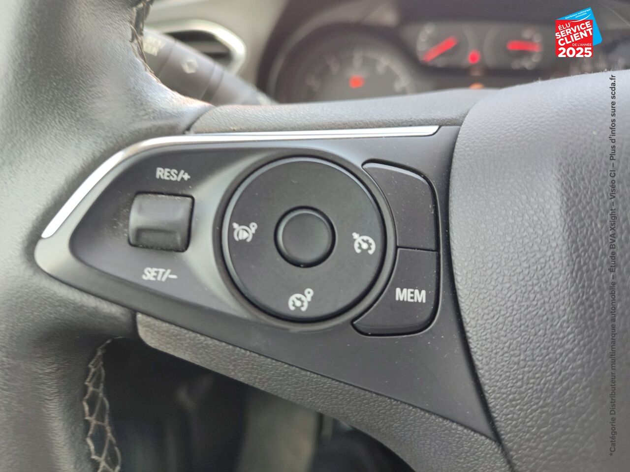 Véhicule d'occasion OPEL GRANDLAND X 1.2 TURBO 130CH DESIGN LINE GPS CAMERA chez Toyota Saint Dizier