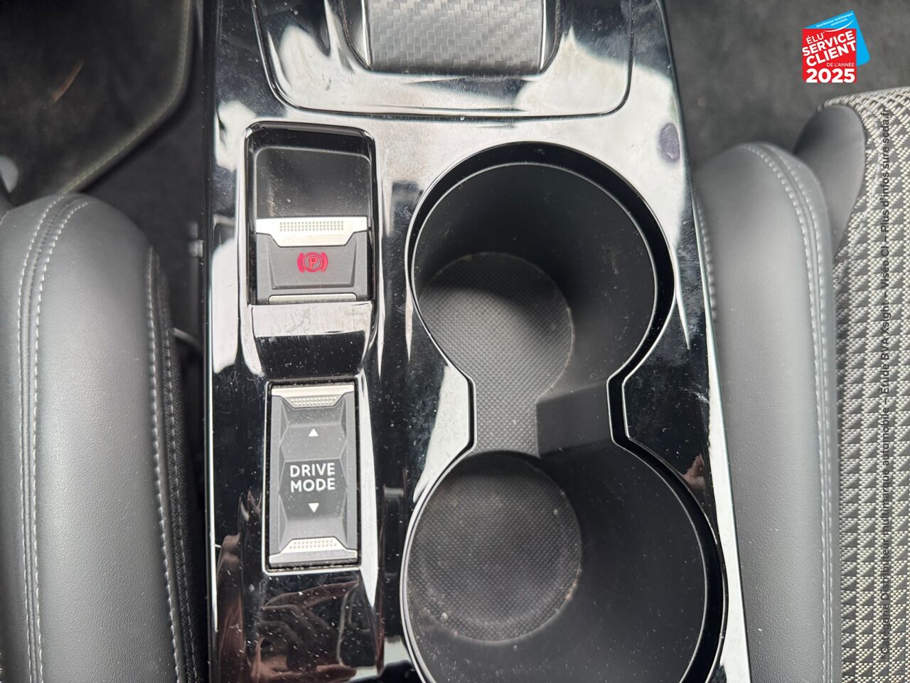 Véhicule d'occasion PEUGEOT 2008 1.2 PURETECH 130CH S/S GT EAT8 GPS CAMERA CARPLAY chez HESS Automobile