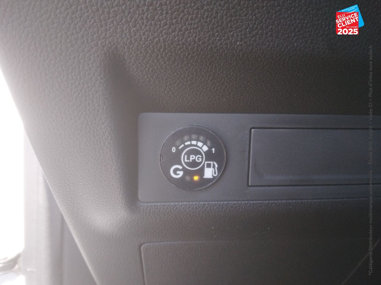 Véhicule d'occasion RENAULT CAPTUR 1.0 TCE 100CH BUSINESS GPL -21 GPS CAMERA chez Toyota Thionville