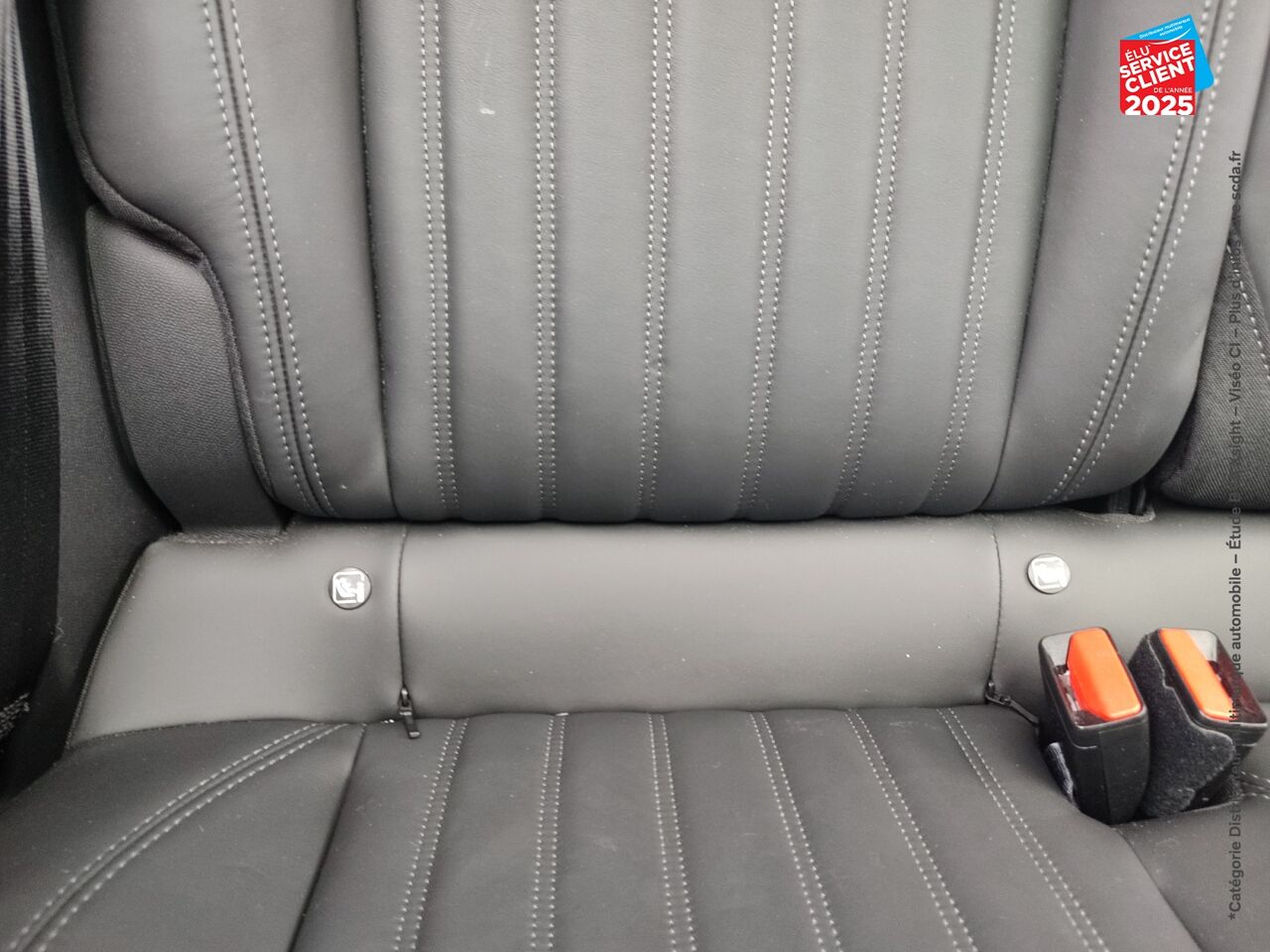 Véhicule d'occasion PEUGEOT 208 1.2 PURETECH 130CH S/S GT LINE EAT8 7CV SIEGES CHAUF/CUIR GPS CAMERA CARPLAY chez Toyota Thionville