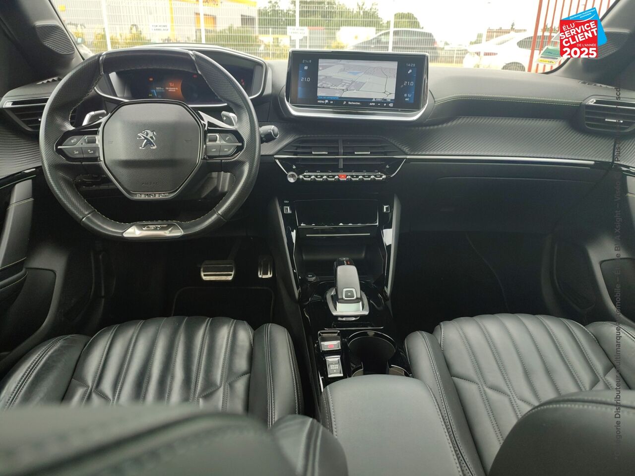 Véhicule d'occasion PEUGEOT 208 1.2 PURETECH 130CH S/S GT LINE EAT8 7CV SIEGES CHAUF/CUIR GPS CAMERA CARPLAY chez Toyota Thionville