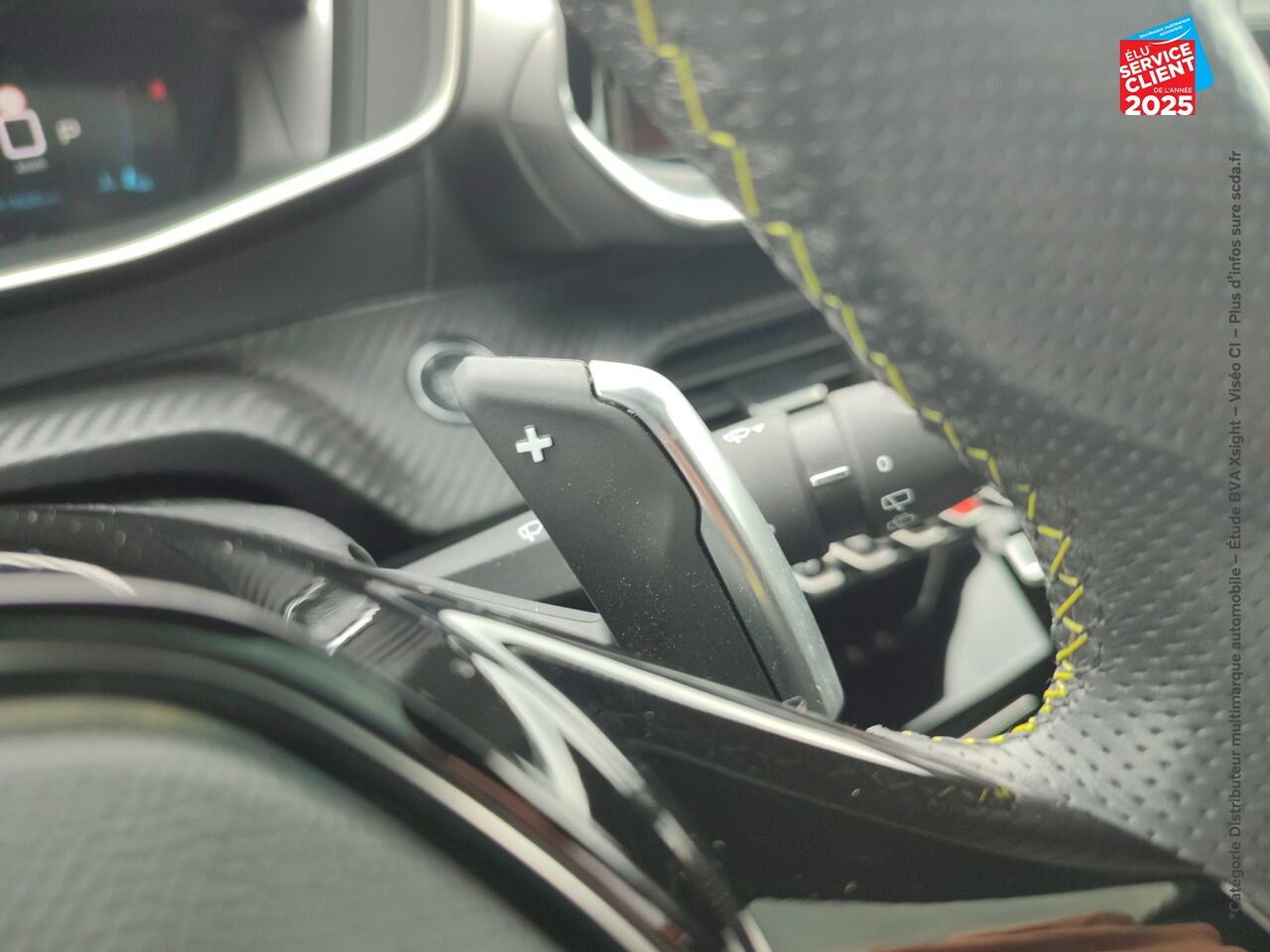 Véhicule d'occasion PEUGEOT 208 1.2 PURETECH 130CH S/S GT LINE EAT8 7CV SIEGES CHAUF/CUIR GPS CAMERA CARPLAY chez Toyota Thionville