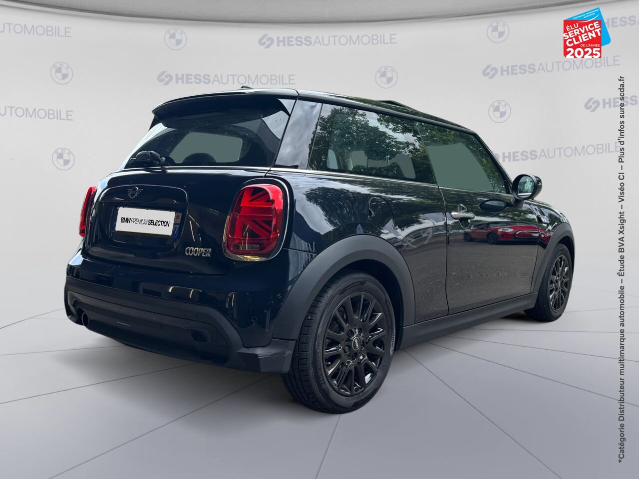 Véhicule d'occasion MINI MINI COOPER 136CH BUSINESS DESIGN chez Renault Saint-Louis