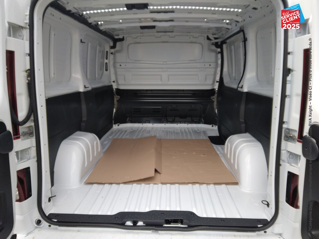 Véhicule d'occasion NISSAN PRIMASTAR FG L1H1 2T8 2.0 DCI 150CH TEKNA DCT EURO6E GSR2B chez Renault Saint-Louis