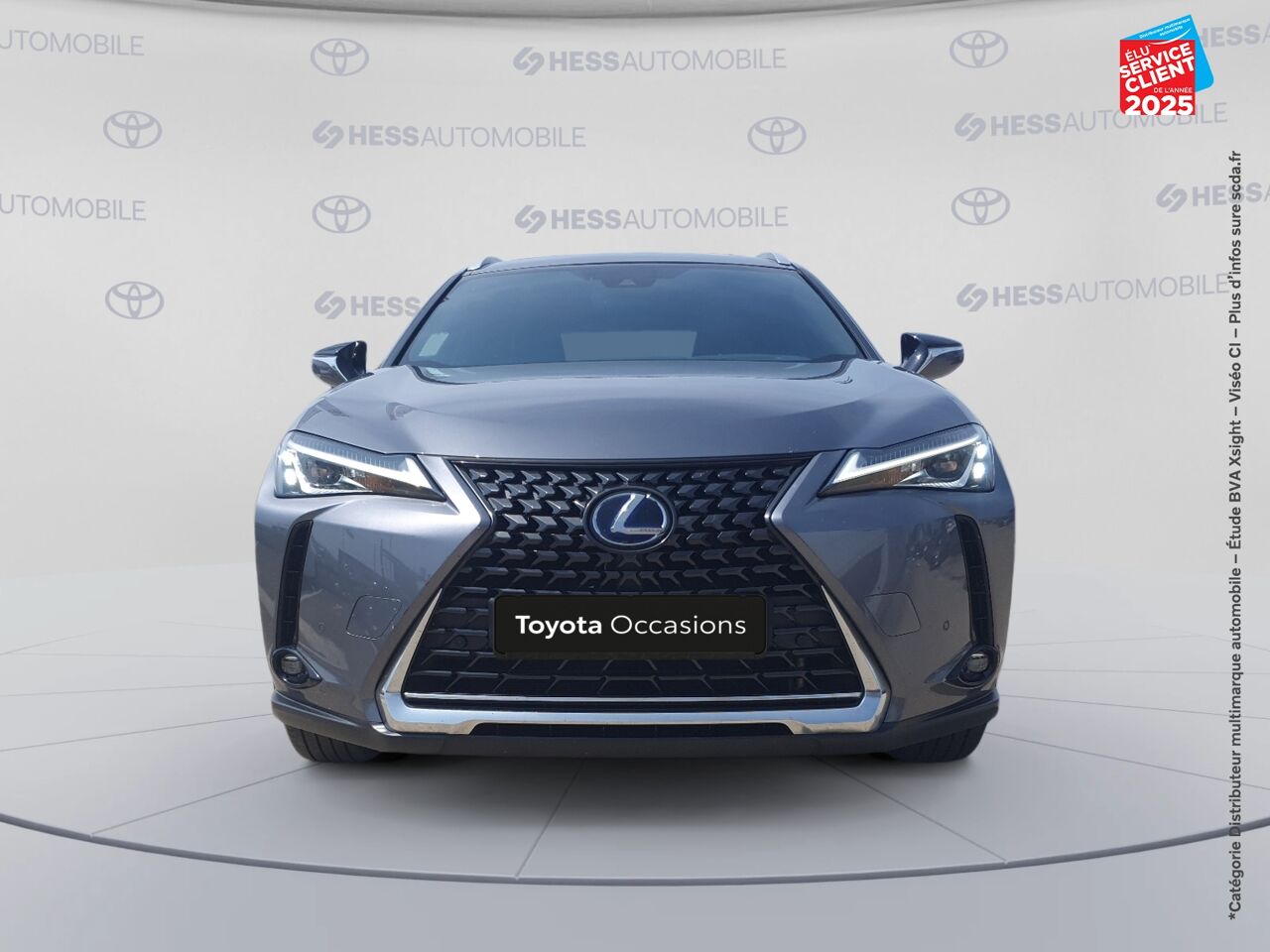 Véhicule d'occasion LEXUS UX 250H 2WD LUXE MY20 SIEGE CHAUF CAMERA GPS chez Volvo Epernay