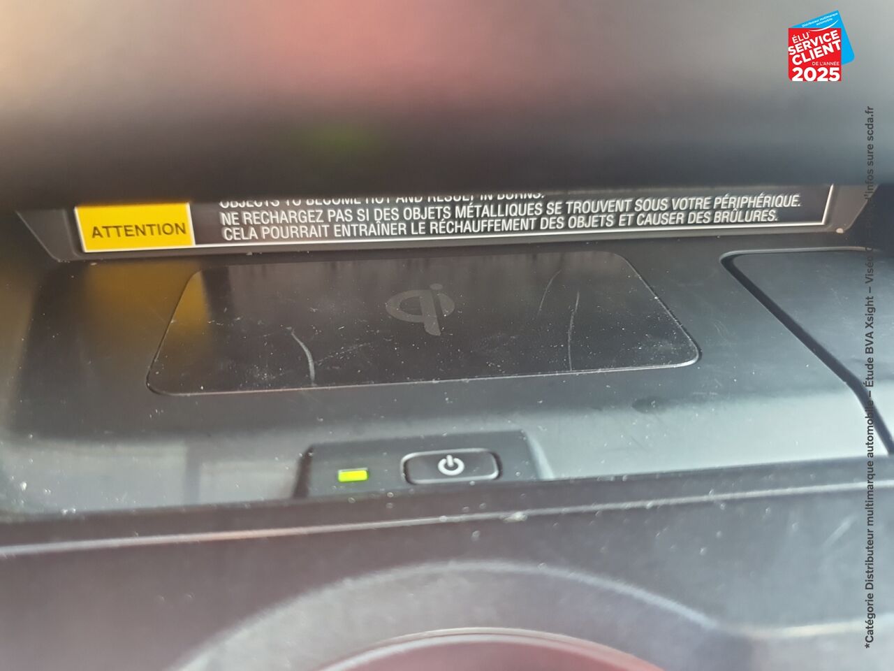 Véhicule d'occasion LEXUS UX 250H 2WD LUXE MY20 SIEGE CHAUF CAMERA GPS chez Volvo Epernay