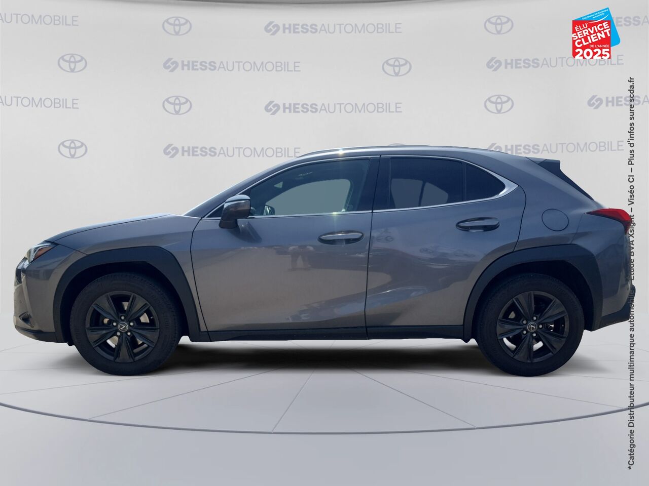 Véhicule d'occasion LEXUS UX 250H 2WD LUXE MY20 SIEGE CHAUF CAMERA GPS chez Volvo Epernay