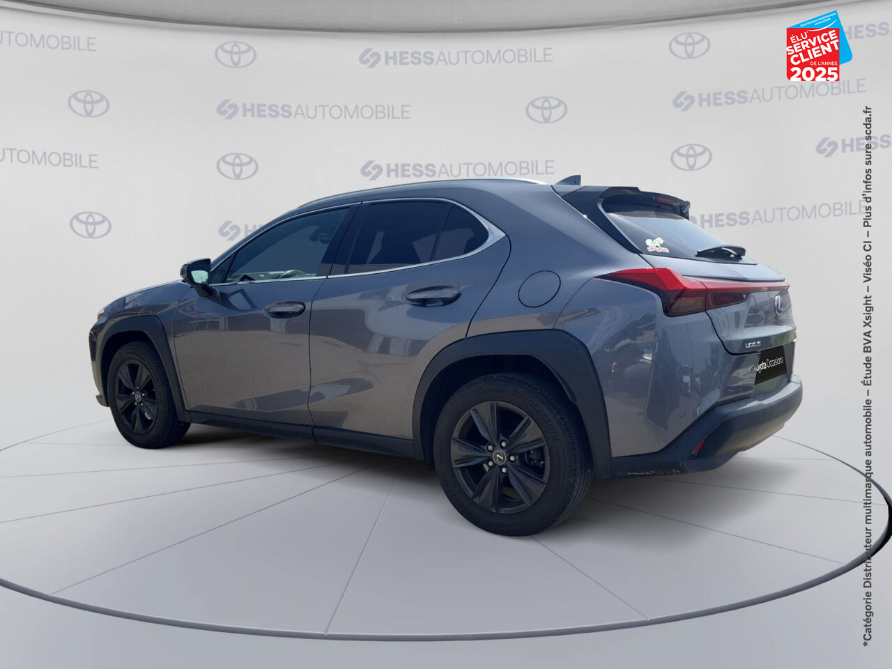 Véhicule d'occasion LEXUS UX 250H 2WD LUXE MY20 SIEGE CHAUF CAMERA GPS chez Volvo Epernay