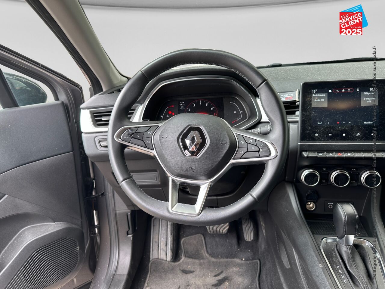 Véhicule d'occasion RENAULT CAPTUR 1.3 TCE MILD HYBRID 160CH TECHNO EDC CAMERA chez Opel Verdun