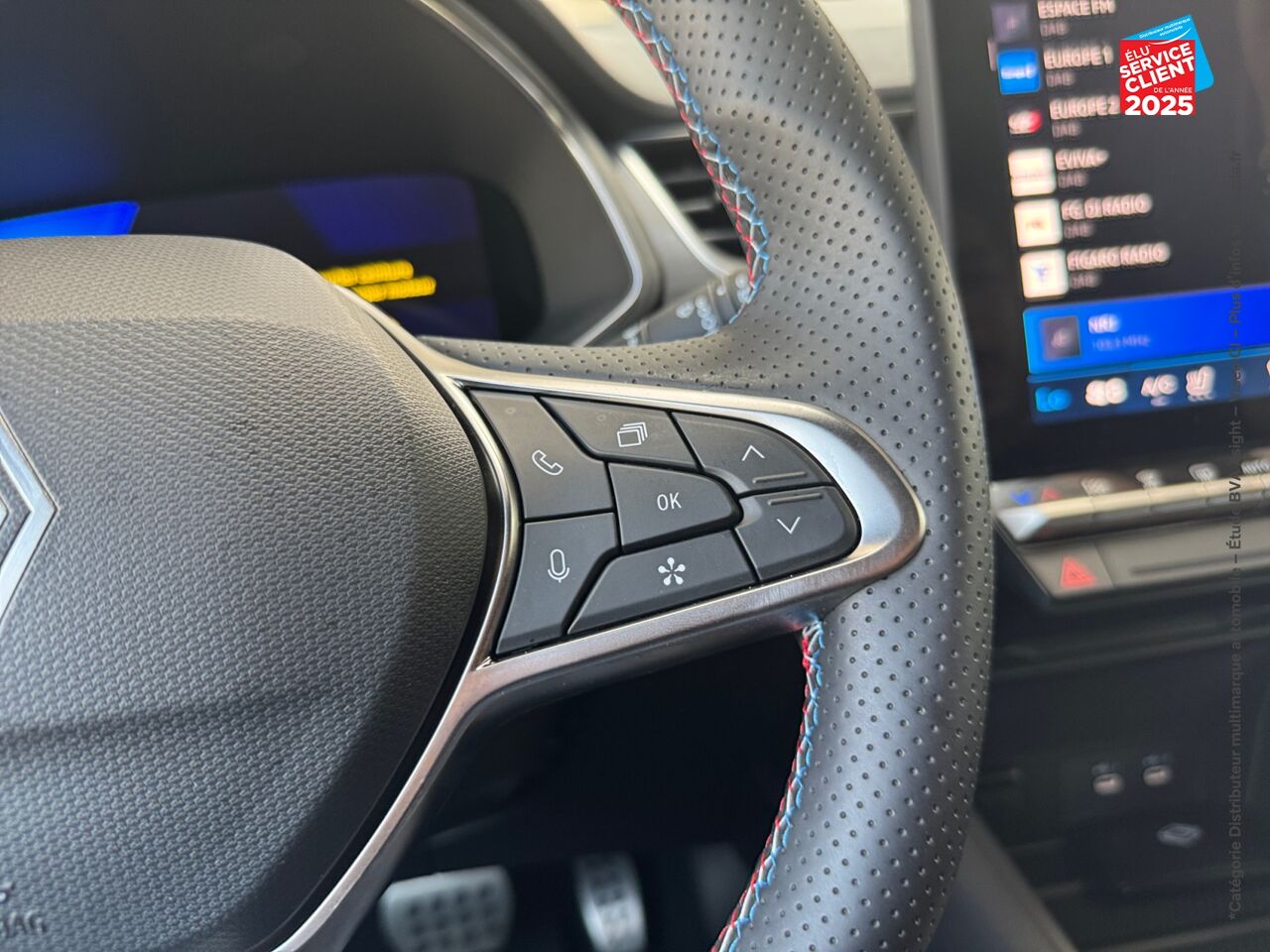 Véhicule d'occasion RENAULT SYMBIOZ 1.6 E-TECH FULL HYBRID 145CH ESPRIT ALPINE chez Toyota Sarreguemines