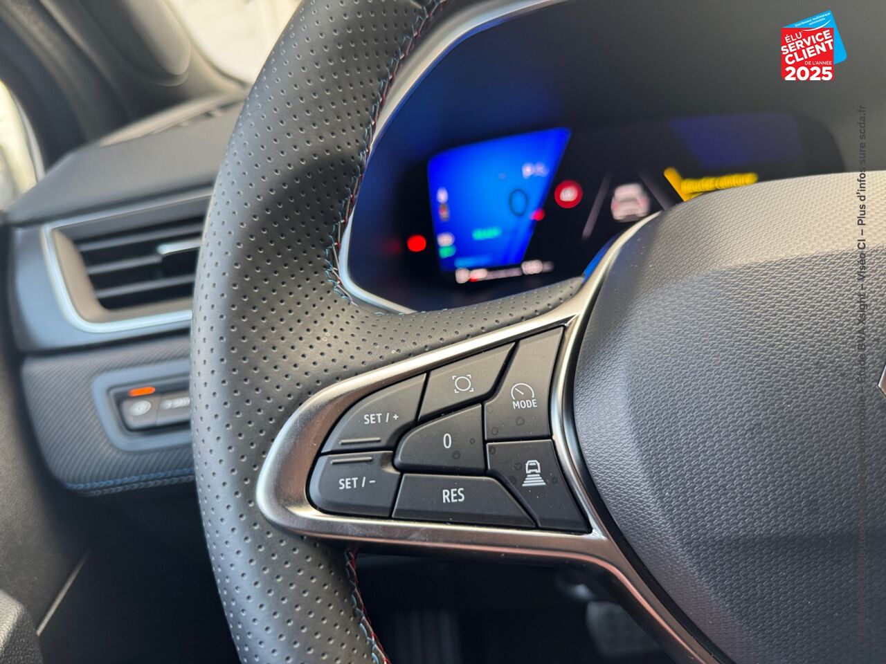 Véhicule d'occasion RENAULT SYMBIOZ 1.6 E-TECH FULL HYBRID 145CH ESPRIT ALPINE chez Toyota Sarreguemines