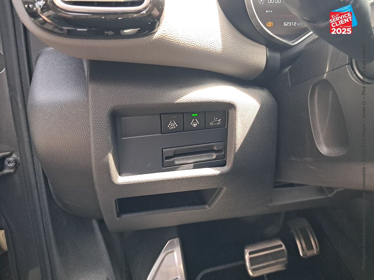 Véhicule d'occasion CITROEN C5 AIRCROSS PURETECH 180CH S/S SHINE EAT8 E6.D-TEMP SIEGE CHAUF CAMERA GPS chez Renault Saint-Louis