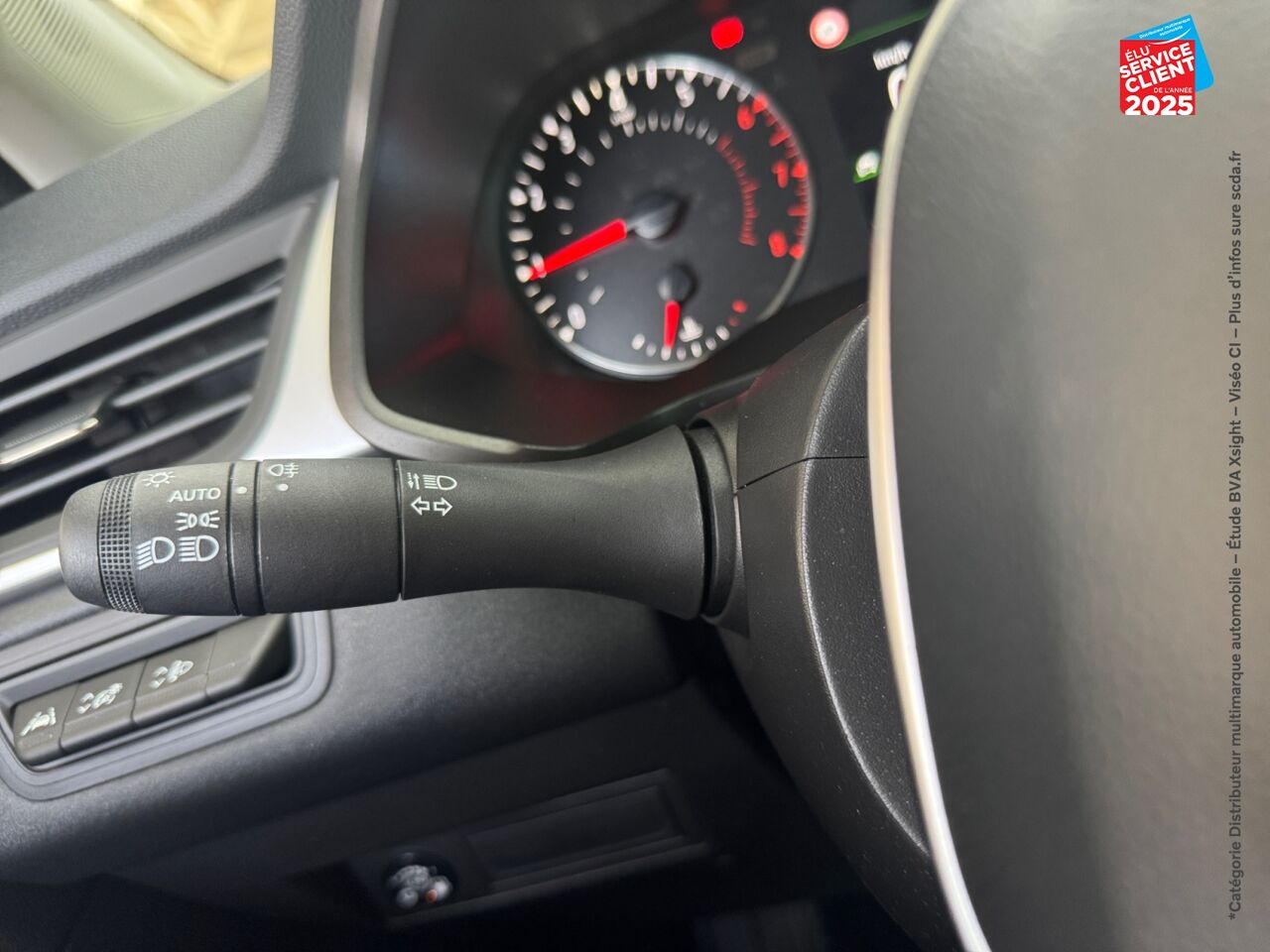 Véhicule d'occasion RENAULT CAPTUR 1.0 ECO-G 100CH EVOLUTION CAMERA chez Toyota Thionville