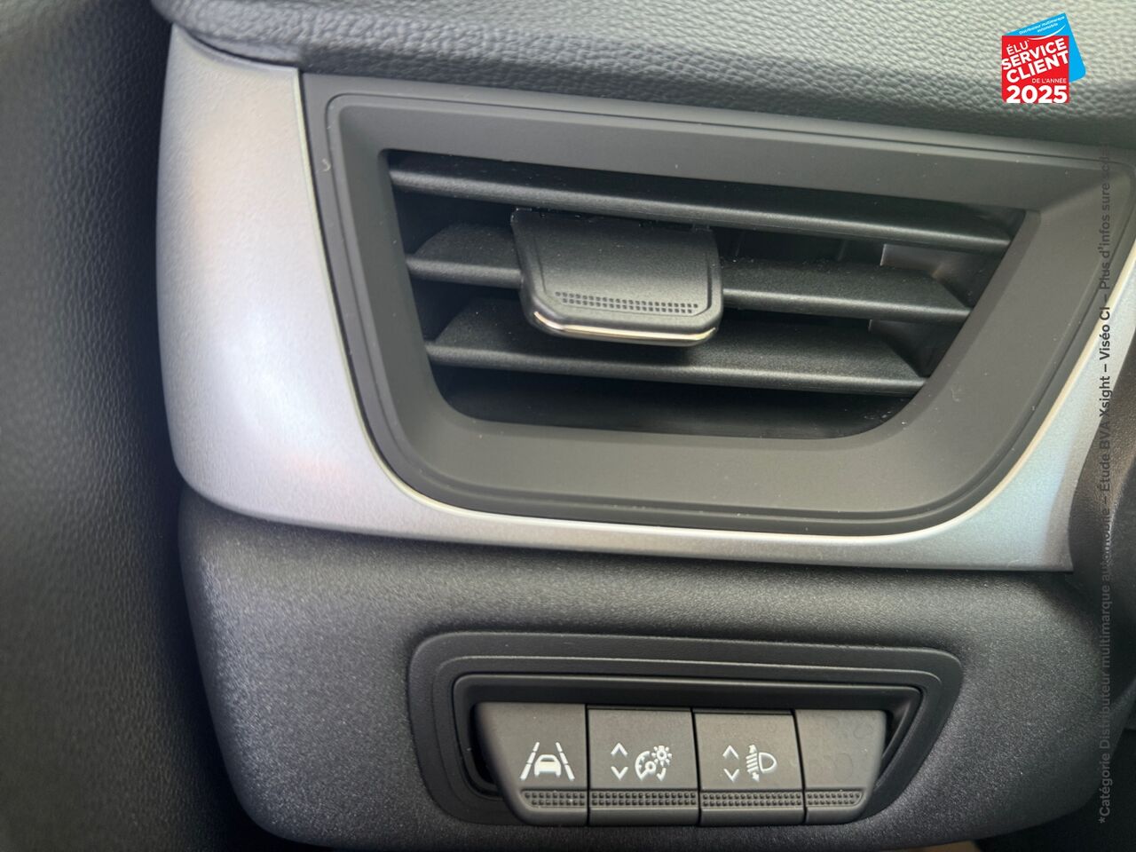 Véhicule d'occasion RENAULT CAPTUR 1.0 ECO-G 100CH EVOLUTION CAMERA chez Toyota Thionville