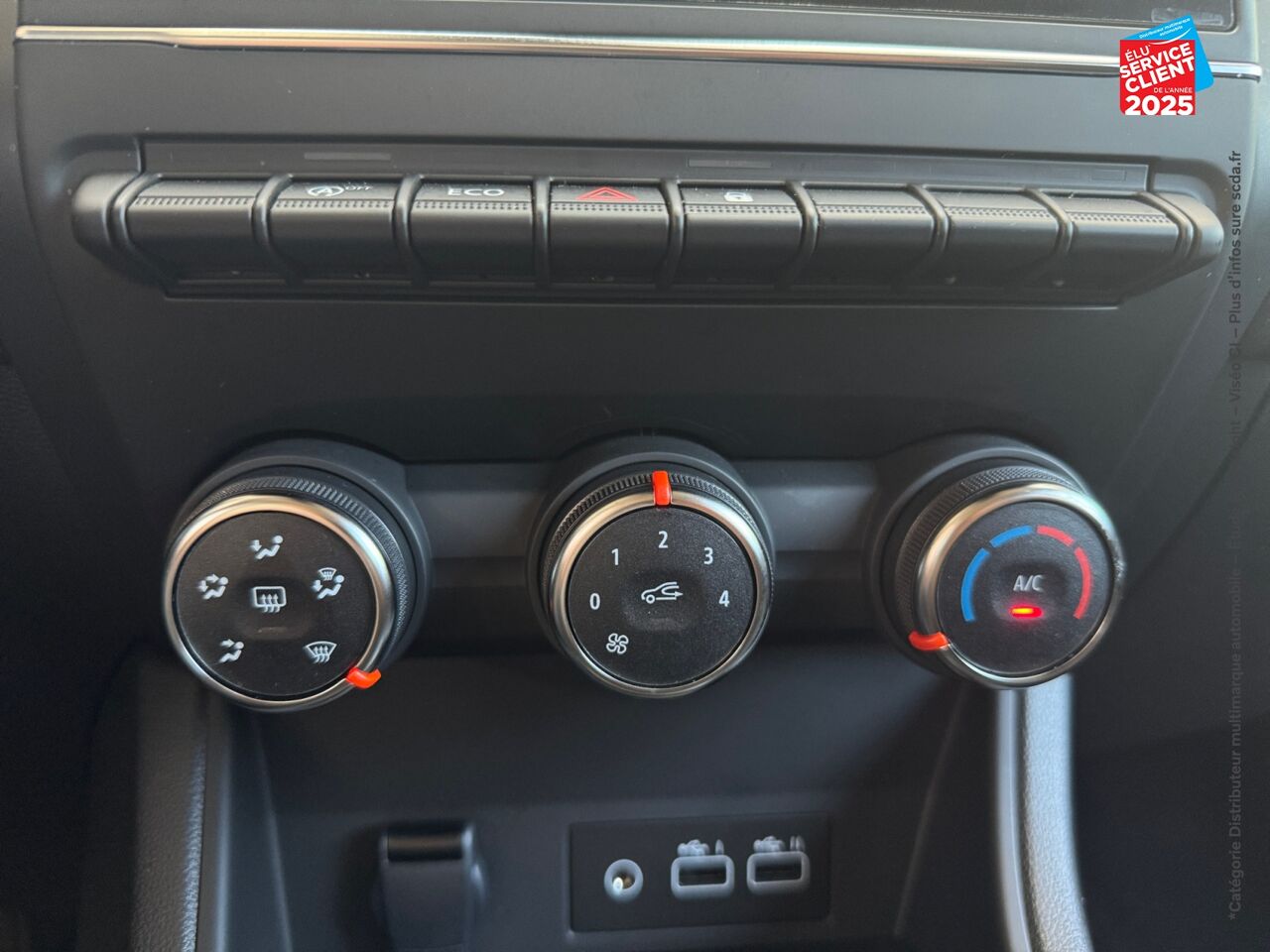 Véhicule d'occasion RENAULT CAPTUR 1.0 ECO-G 100CH EVOLUTION CAMERA chez Toyota Thionville