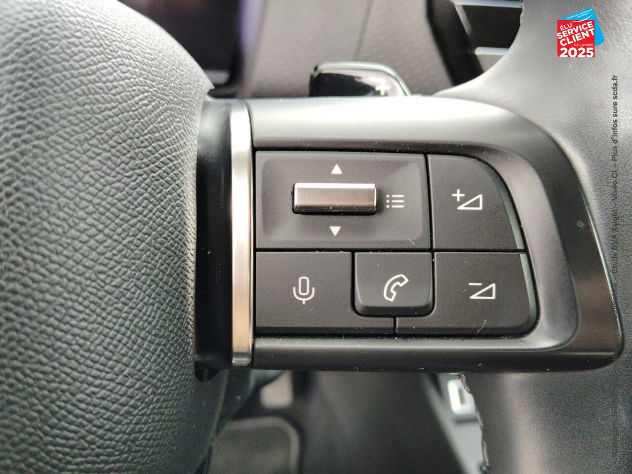 Véhicule d'occasion CITROEN C4 PURETECH 130CH SS SHINE EAT8 chez Dacia Belfort