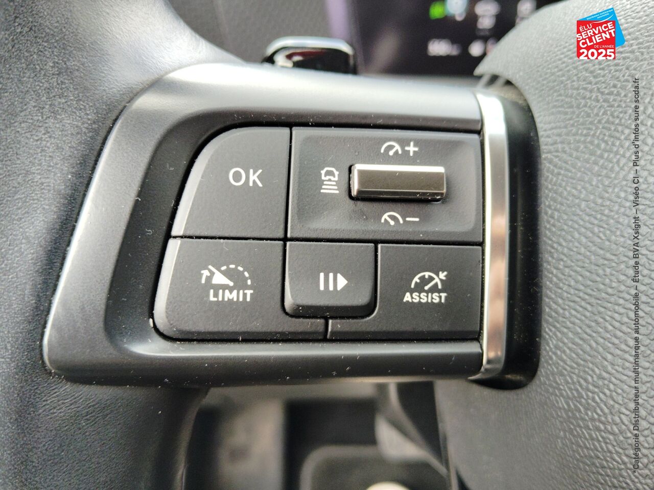 Véhicule d'occasion CITROEN C4 PURETECH 130CH SS SHINE EAT8 chez Dacia Belfort