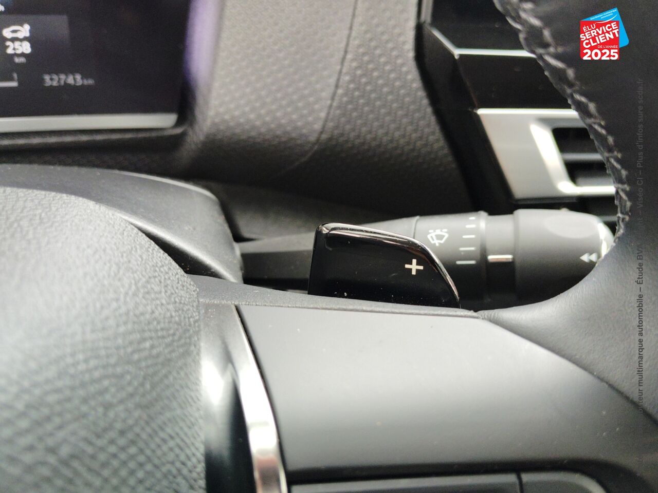 Véhicule d'occasion CITROEN C4 PURETECH 130CH SS SHINE EAT8 chez Dacia Belfort
