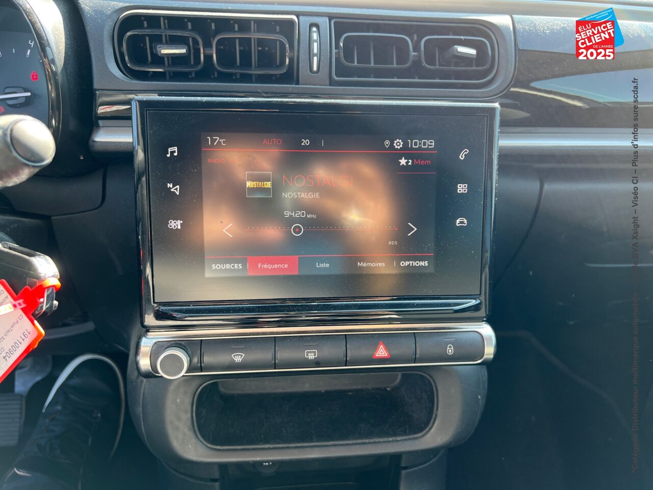 Véhicule d'occasion CITROEN C3 PURETECH 82CH GRAPHIC SS E6.D-TEMP chez Hyundai Epernay