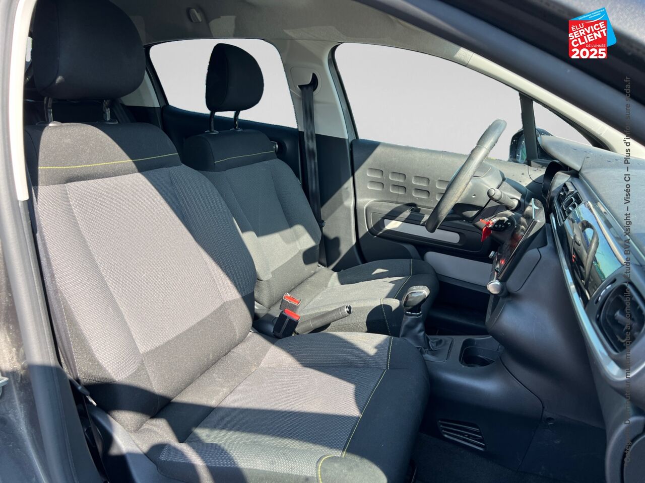 Véhicule d'occasion CITROEN C3 PURETECH 82CH GRAPHIC SS E6.D-TEMP chez Hyundai Epernay