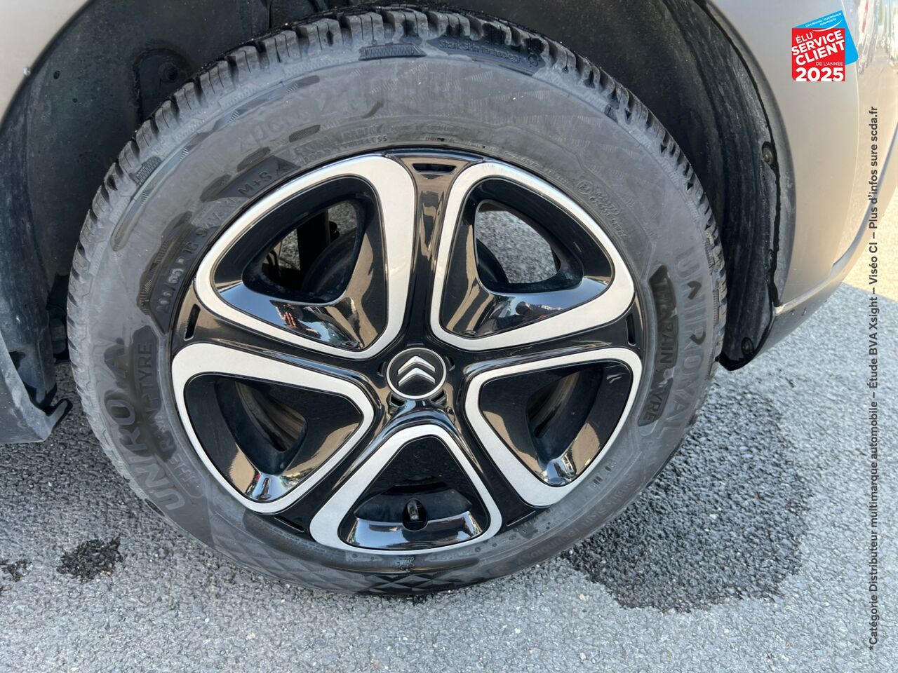 Véhicule d'occasion CITROEN C3 PURETECH 82CH GRAPHIC SS E6.D-TEMP chez Hyundai Epernay