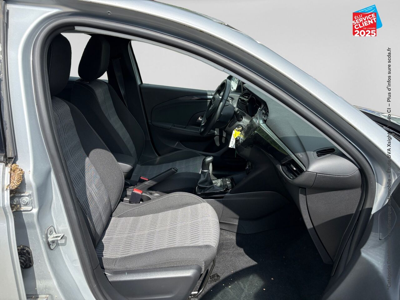 Véhicule d'occasion OPEL CORSA 1.2 75CH ELEGANCE BUSINESS chez Opel Charleville