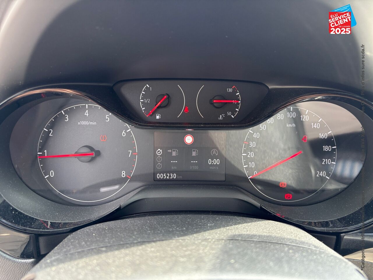 Véhicule d'occasion OPEL CORSA 1.2 75CH ELEGANCE BUSINESS chez Opel Charleville