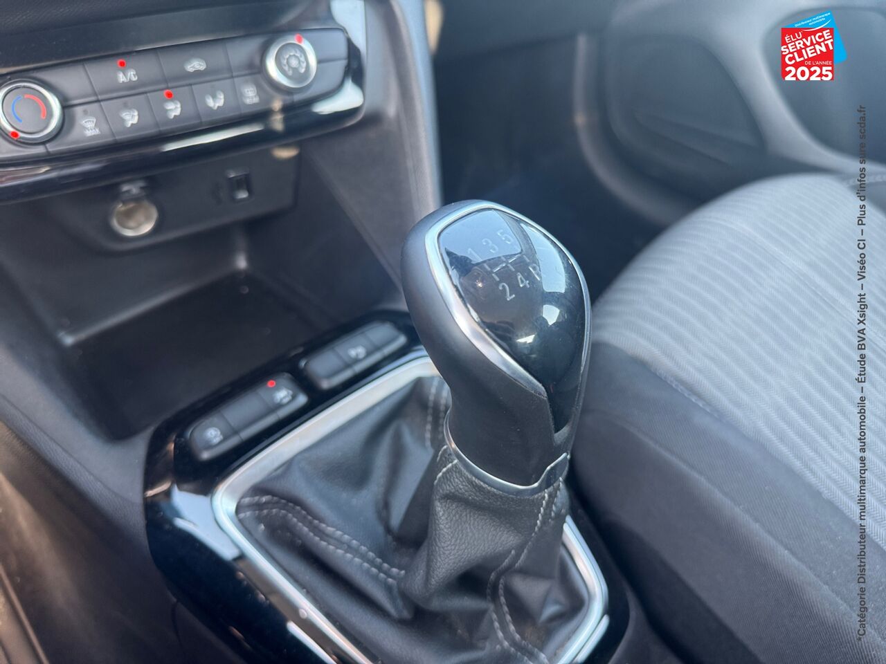 Véhicule d'occasion OPEL CORSA 1.2 75CH ELEGANCE BUSINESS GPS chez Opel Dijon