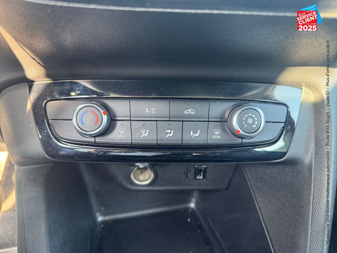 Véhicule d'occasion OPEL CORSA 1.2 75CH ELEGANCE BUSINESS GPS chez Opel Dijon