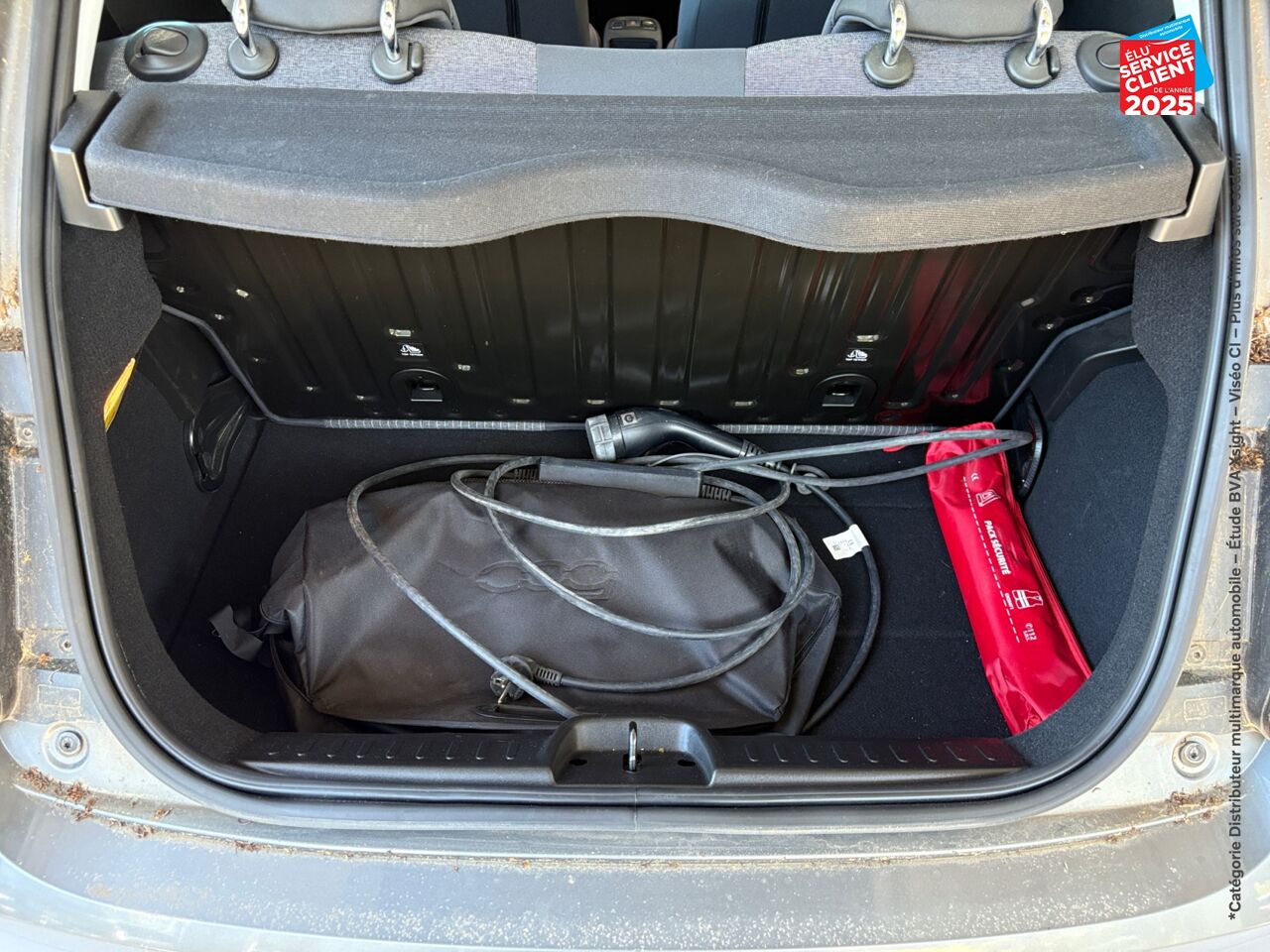 Véhicule d'occasion FIAT 500 E 118CH ICONE GPS chez Opel Saint-Dizier