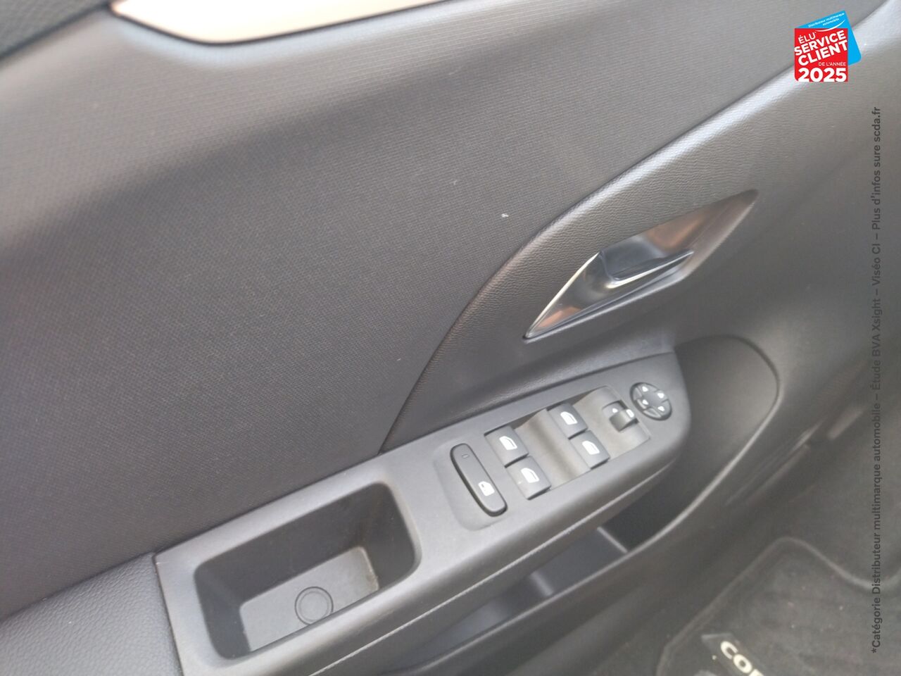 Véhicule d'occasion OPEL CORSA CORSA-E 136CH EDITION CAMERA chez Opel Besançon