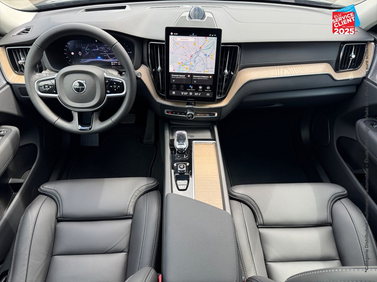 Véhicule neuf VOLVO XC60 XC60 XC60 ULTRA T6 AWD HYBRIDE RECHARGEABLE HYBRIDE RECHARGEABLE ESSENCE DARK chez Volvo Metz