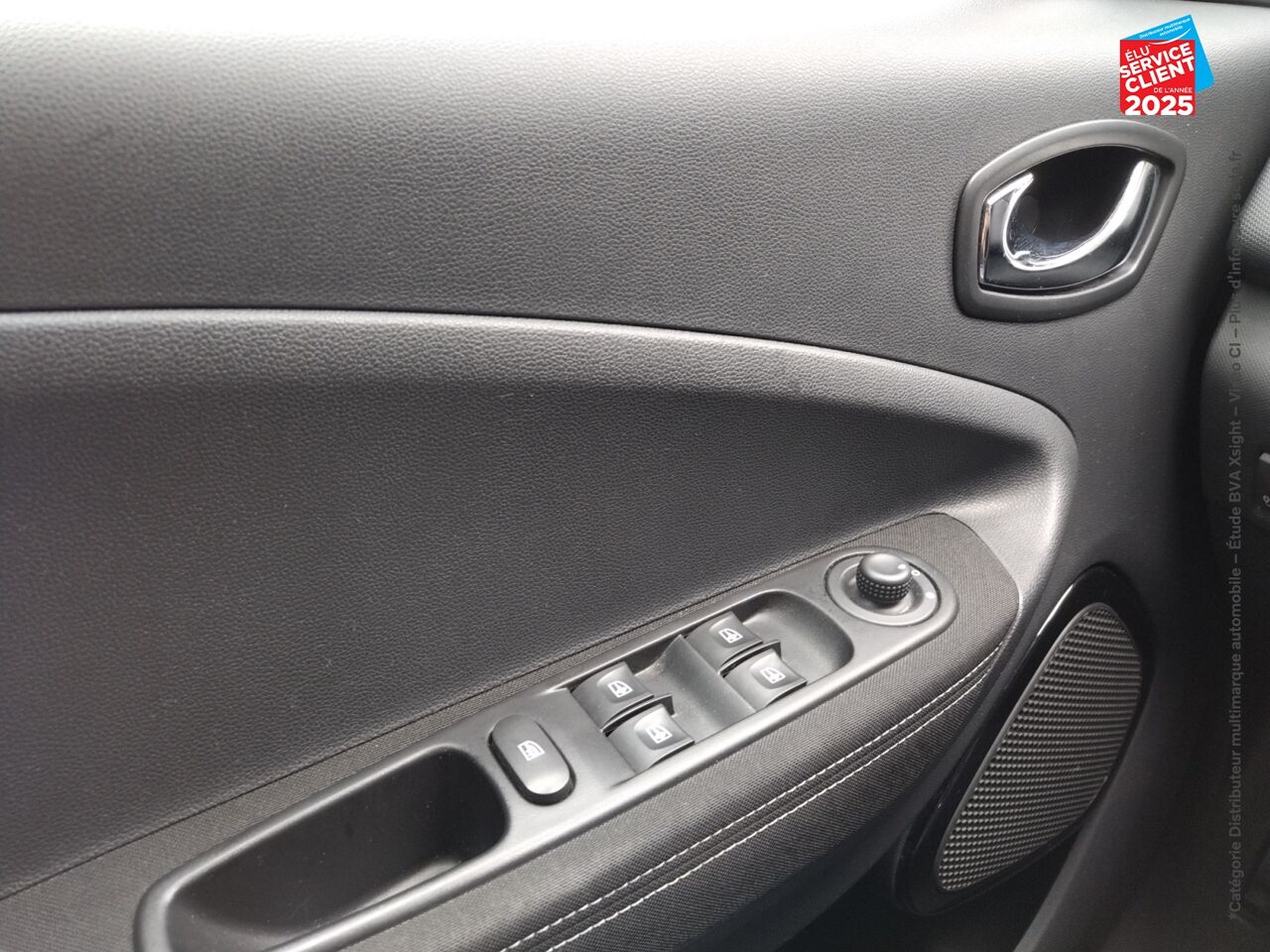 Véhicule d'occasion RENAULT ZOE BUSINESS CHARGE NORMALE R90 MY19 chez Renault Sélestat