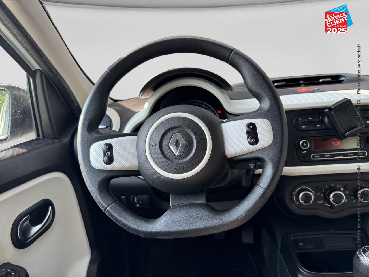 Véhicule d'occasion RENAULT TWINGO 1.0 SCE 75CH ZEN - 20 chez Renault Colmar