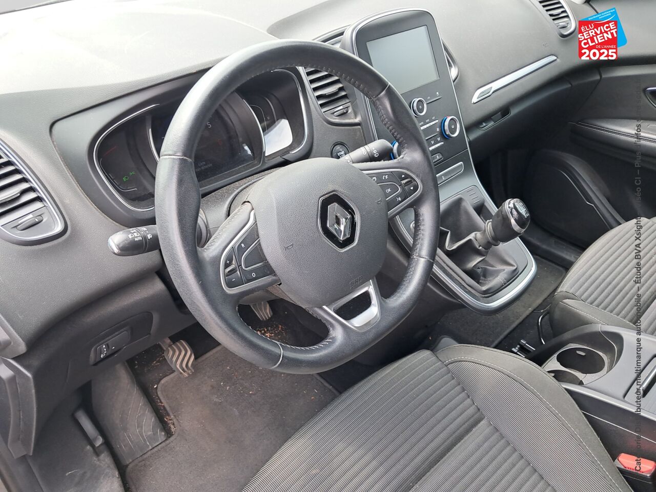Véhicule d'occasion RENAULT SCENIC 1.3 TCE 140CH ENERGY BUSINESS chez Dacia Strasbourg
