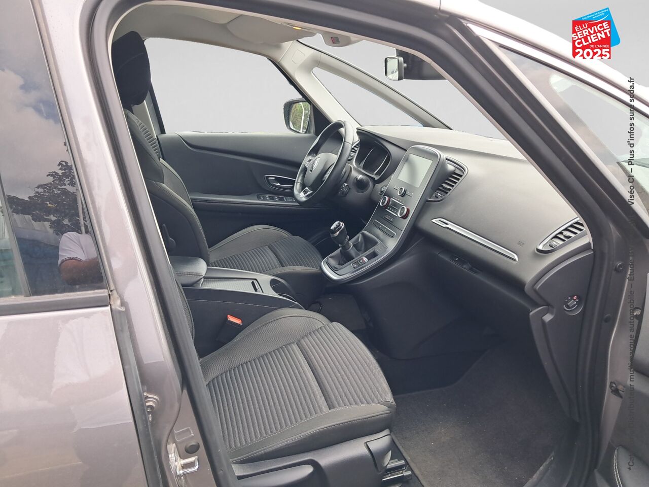 Véhicule d'occasion RENAULT SCENIC 1.3 TCE 140CH ENERGY BUSINESS chez Dacia Strasbourg