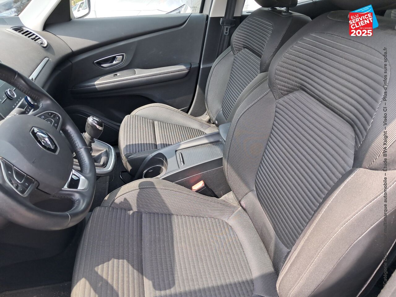Véhicule d'occasion RENAULT SCENIC 1.3 TCE 140CH ENERGY BUSINESS chez Dacia Strasbourg