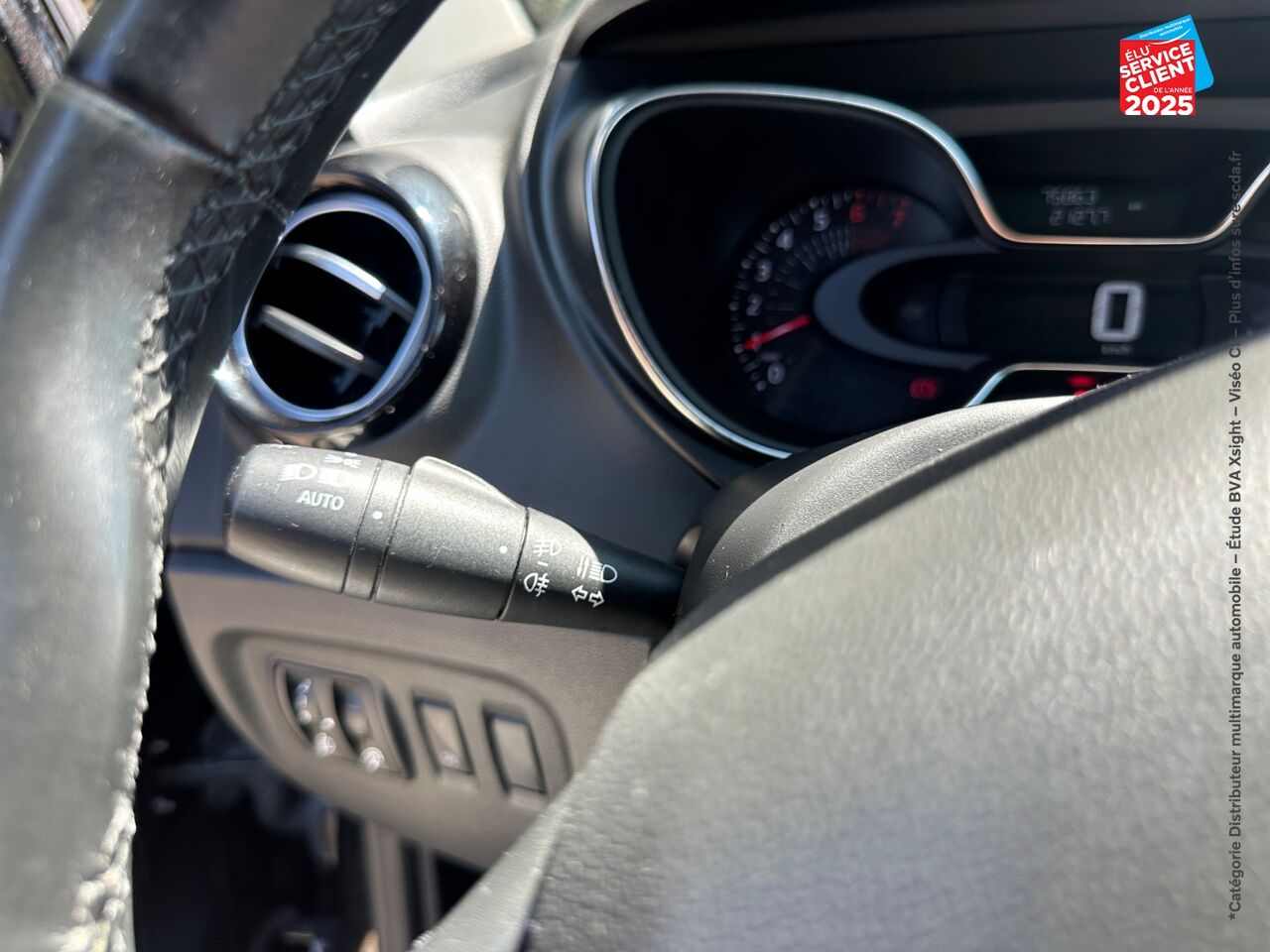 Véhicule d'occasion RENAULT CAPTUR 0.9 TCE 90CH INTENS - 19 chez Opel Bar le Duc
